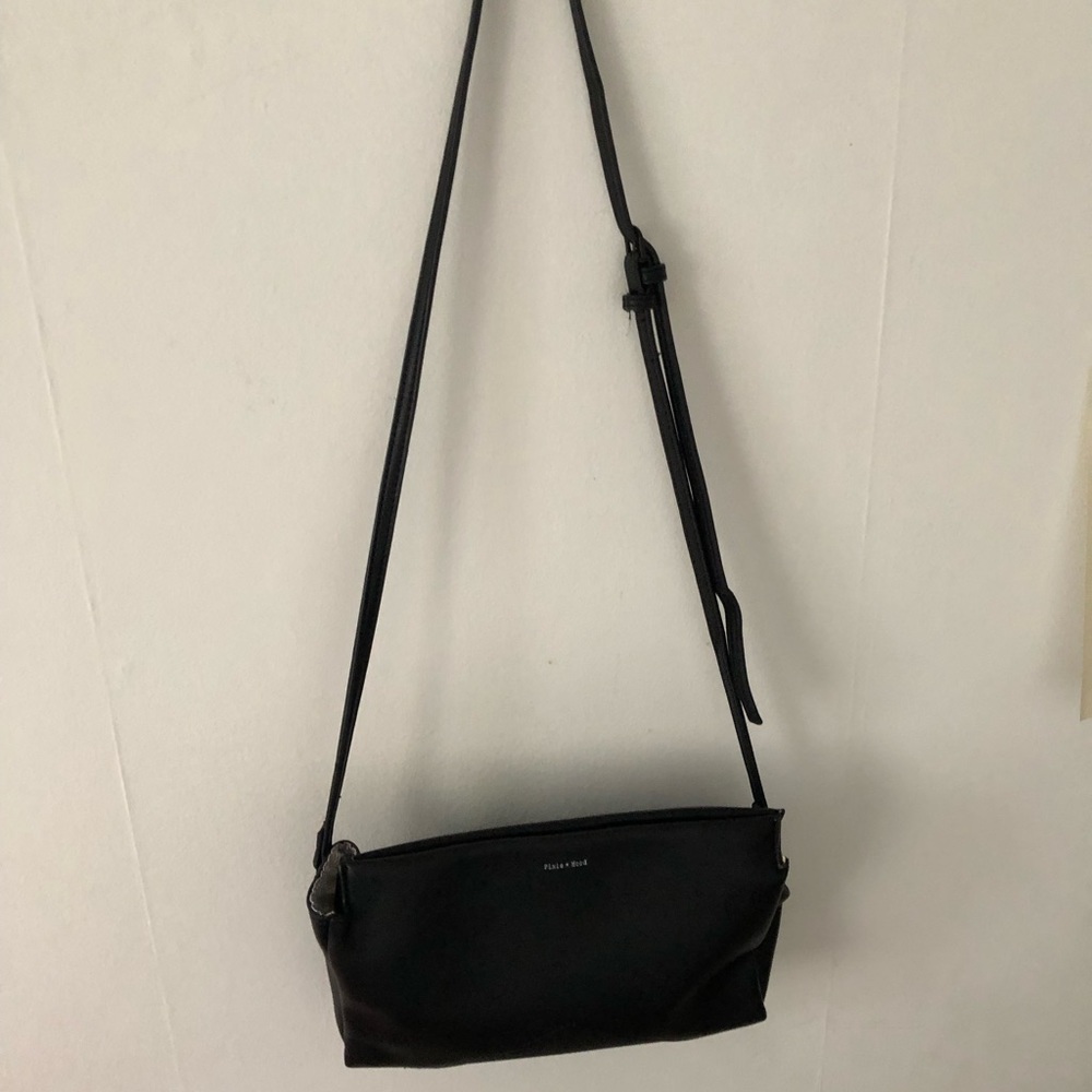 Adjustable pixie mood cross body